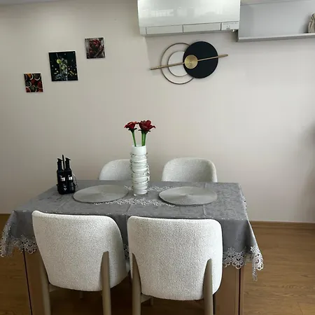 Vip House захир- таня Apartment Kazanlŭk