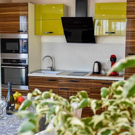 Vip House захир- таня