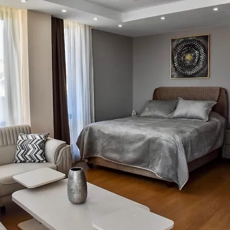Vip House захир- таня Apartament Kazanlŭk