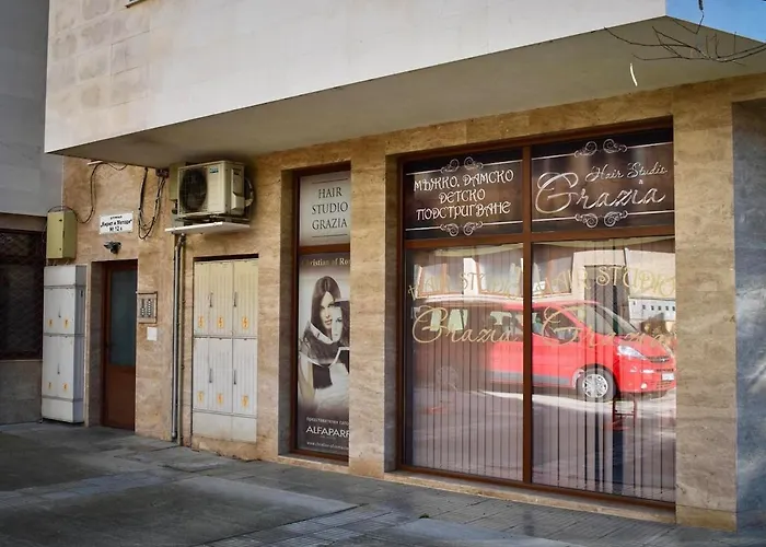 Apartament Vip House захир- таня *